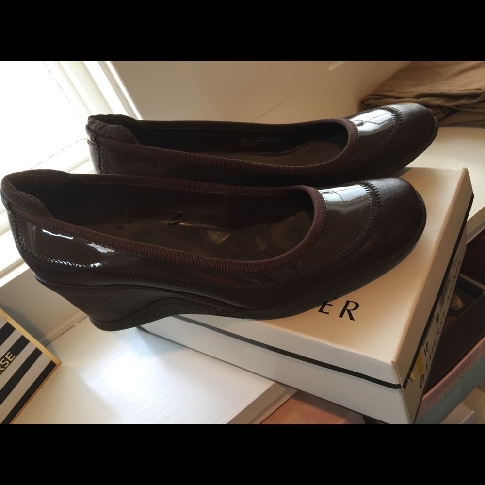 New...brown shoes